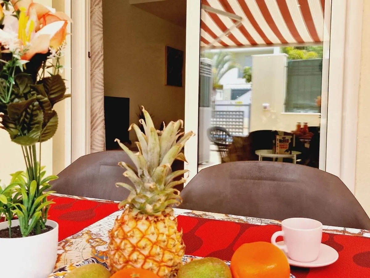 Сasa de vacaciones Precious 3 Bedroom, Oasis De Fanabe Wifi Free Costa Adeje