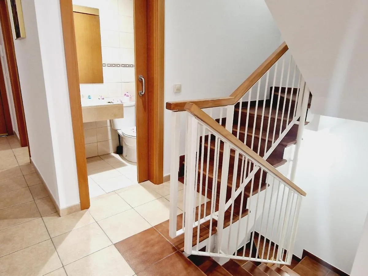 Precious 3 Bedroom, Oasis De Fanabe Wifi Free 阿德耶 0*,  西班牙